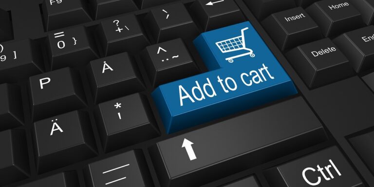 How do IT services support e-commerce platforms